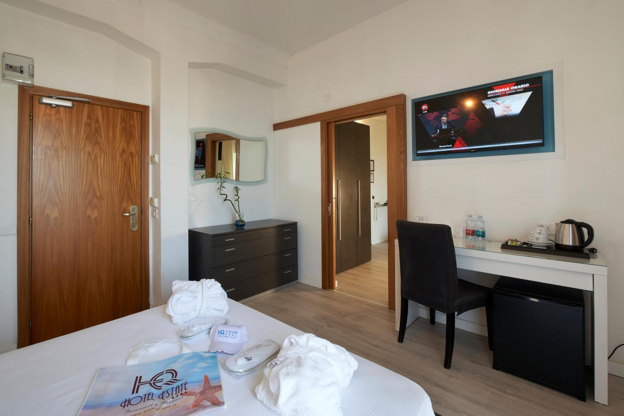 Hotel Estate ริมินี ภายนอก รูปภาพ